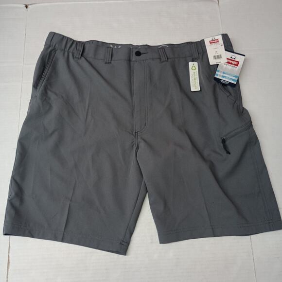 Wrangler Men's Field Utility Shorts Size 44 Gray Relaxed Fit - Picture 1 of 5